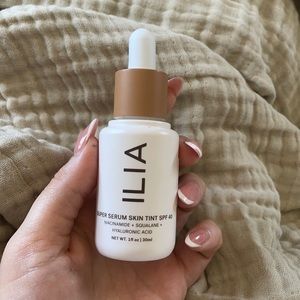 ILIA Super serum skin tint SPF 40
